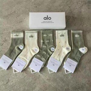 Alo Yoga Socks 5 Pack